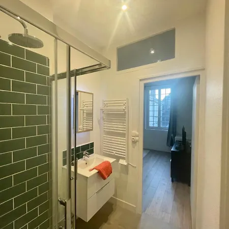 Modern Times A -280 * Rouen